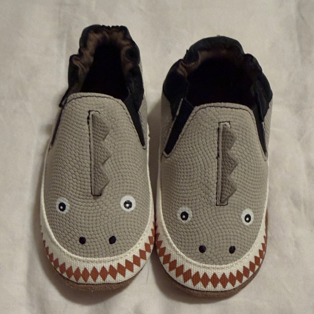 Robeez Gray Dinosaur for Kids 18-24 months